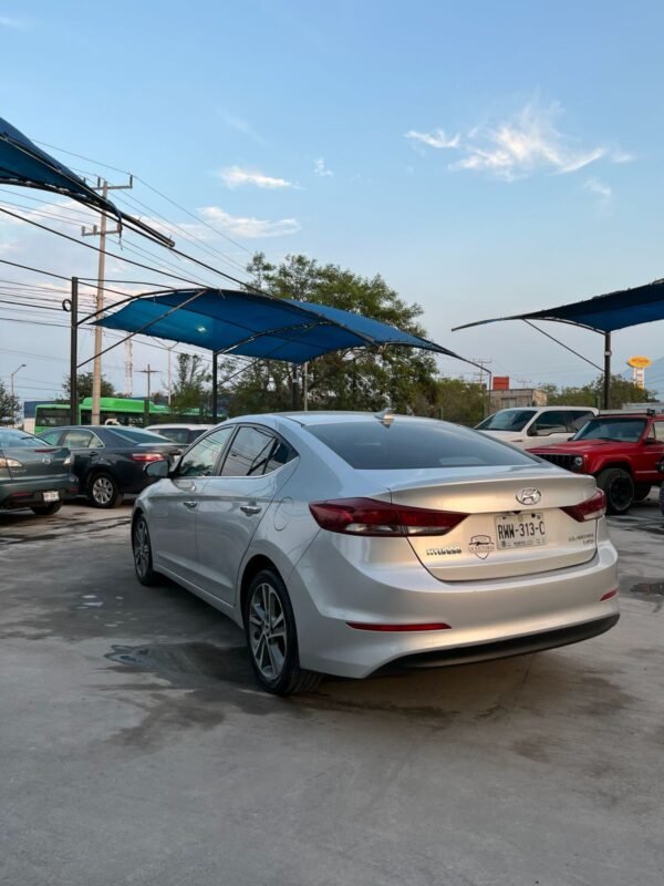 ELANTRA