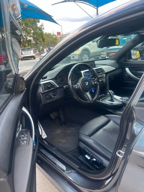 BMW 440i