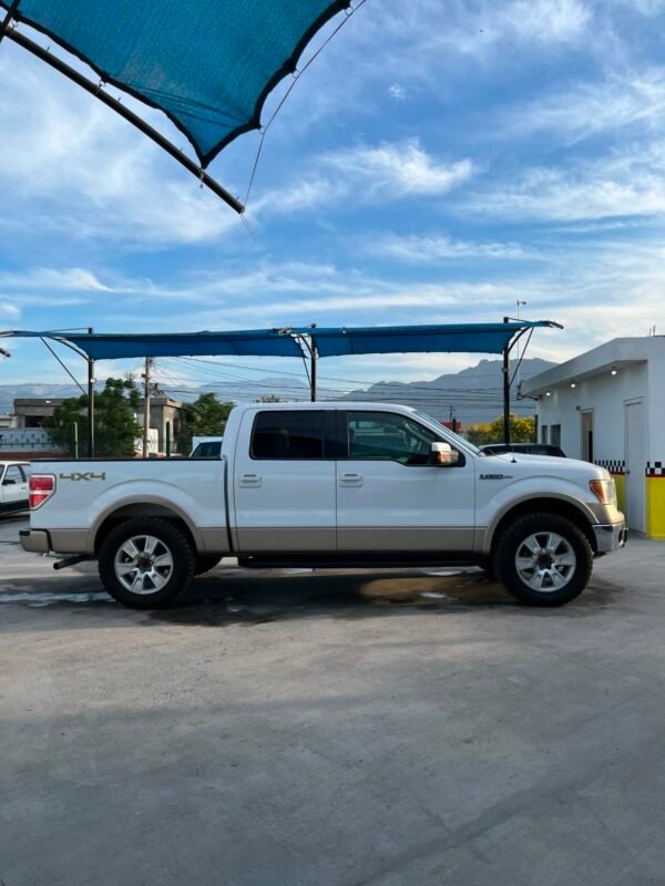 F-150 LARIAT