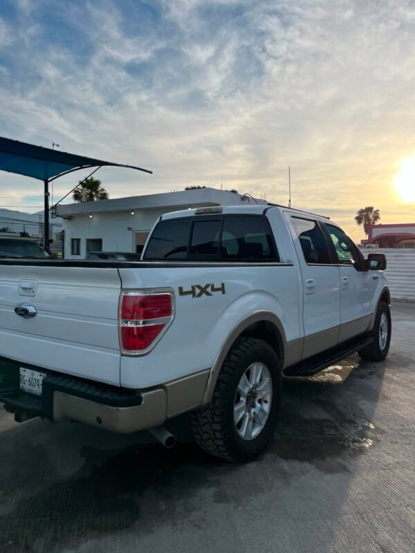 F-150 LARIAT